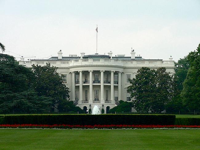 whitehouse_back[1].jpg