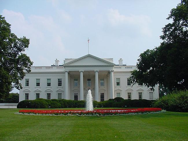 whitehouse_front[1].jpg